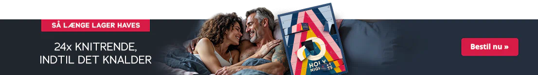 Billedet viser en reklame, hvor en mand med bar overkrop og en kvinde i en hvid top ligger arm i arm i en seng. Begge smiler til hinanden. Over står der på rød baggrund »Så længe lager haves!« Under står der på mørk baggrund med hvid skrift »24x knitrende indtil det knalder«. Ved siden af er der afbildet julekalenderen i farverigt design med påskriften »HOLY NIGHTS«.