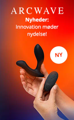 To hænder holder en sort Arcwave-masturbator og en fjernbetjening foran en orange-blå baggrund med farveovergang. Øverst står der »ARCWAVE«, »Nyheder:« og »Innovation møder nydelse!«, og ved siden af er der en hvid cirkel med teksten »NY«.