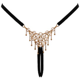 Hovedbillede af Bundløs G-string med kunstfærdige smykker