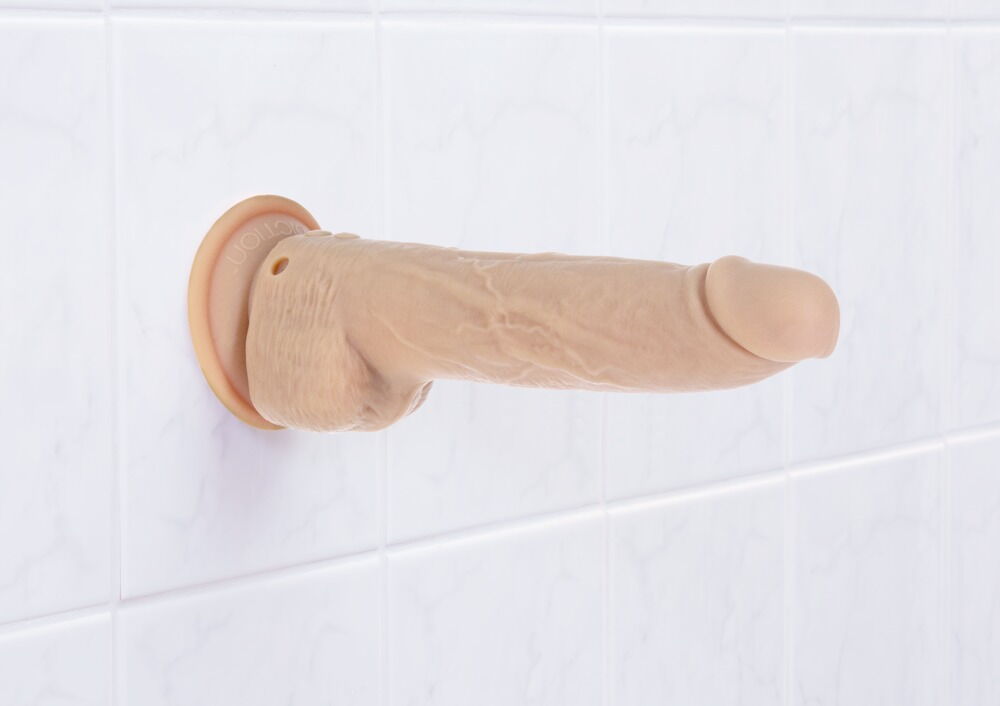 9" Stødende naturdildo