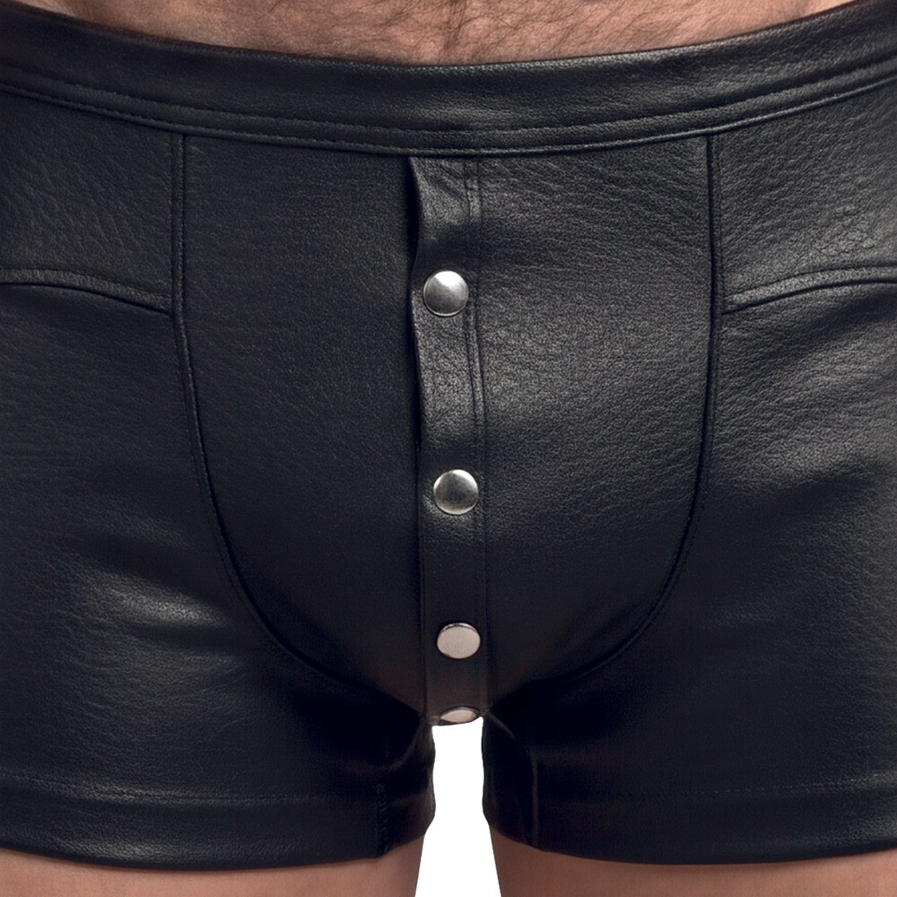 Pants i stilfuldt kunstlæder
