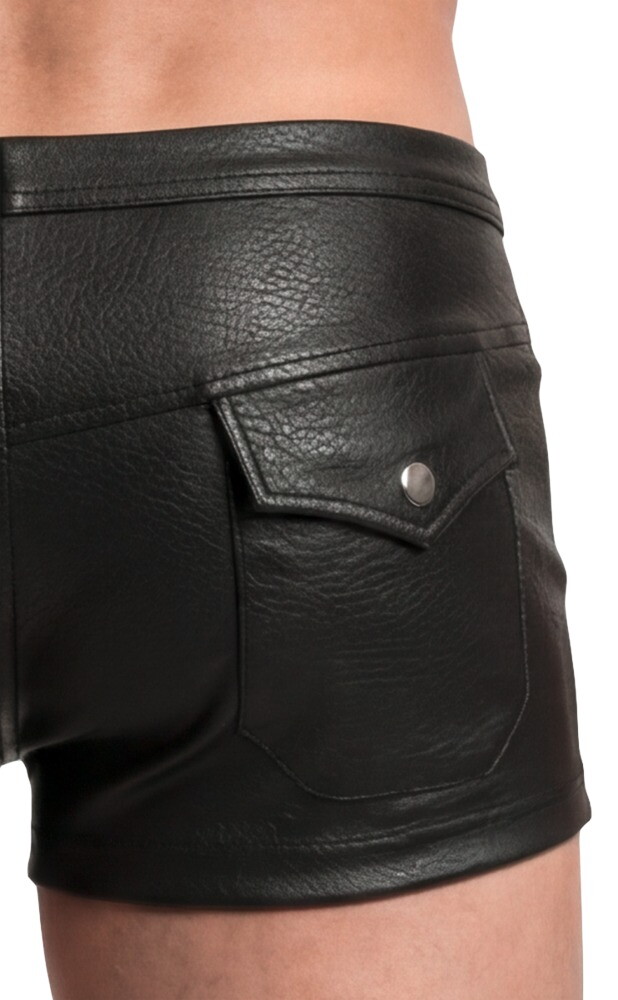 Pants i stilfuldt kunstlæder
