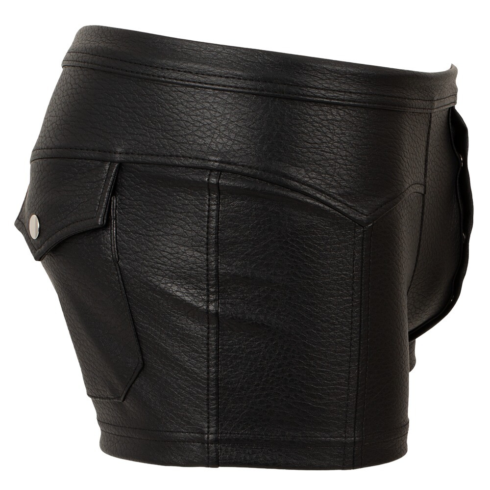 Pants i stilfuldt kunstlæder