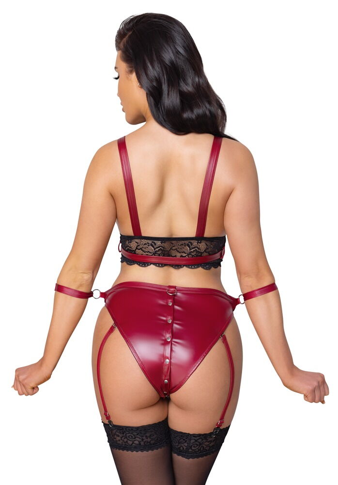 Bralette og stroppe-trusse