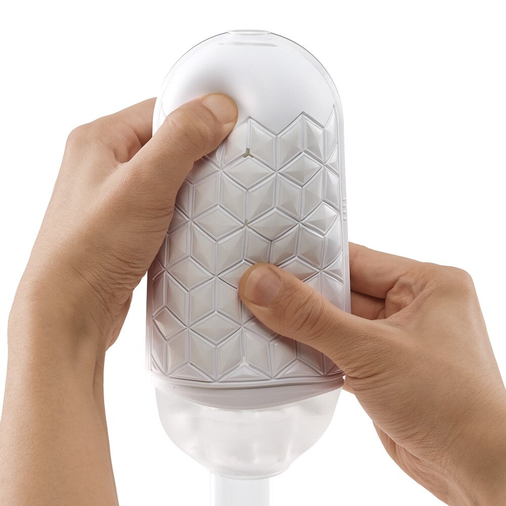 Masturbator "Flip Flexy" med Flexible Shell med godt greb hele vejen rundt